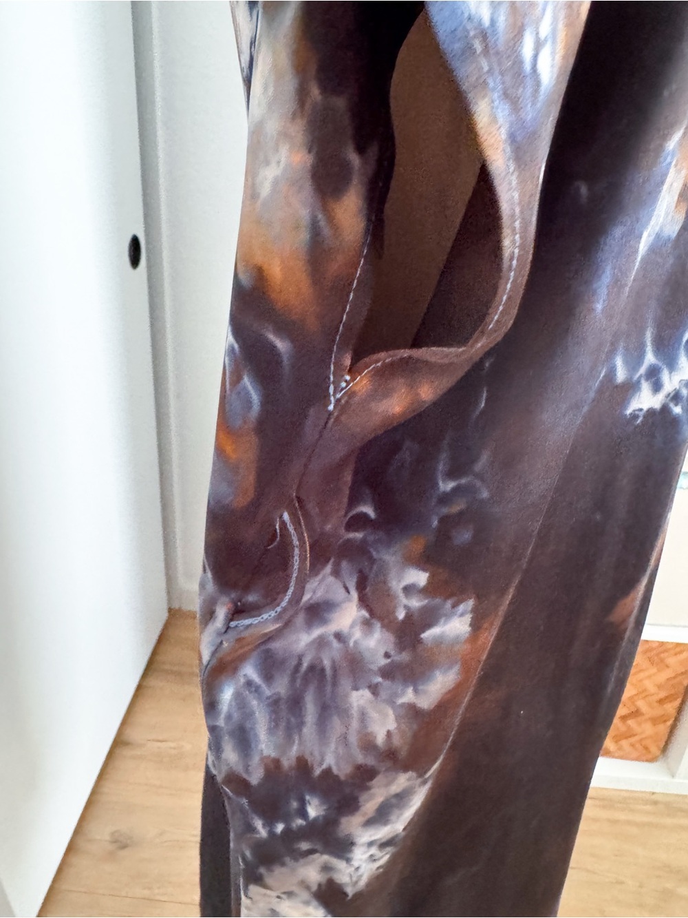 Riverside Tool & Dye Luca Silk Charmeuse Kaftan Midi Dress Black Tie Dye - Picture 12 of 16